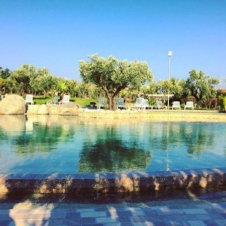 Agriturismo Masseria I Risi Guest House ซานเตอูเฟเมีย ลาเมเซีย ภายนอก รูปภาพ