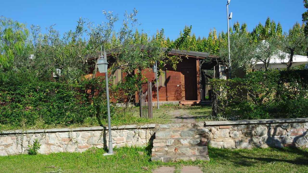 Agriturismo Masseria I Risi Guest House ซานเตอูเฟเมีย ลาเมเซีย ภายนอก รูปภาพ