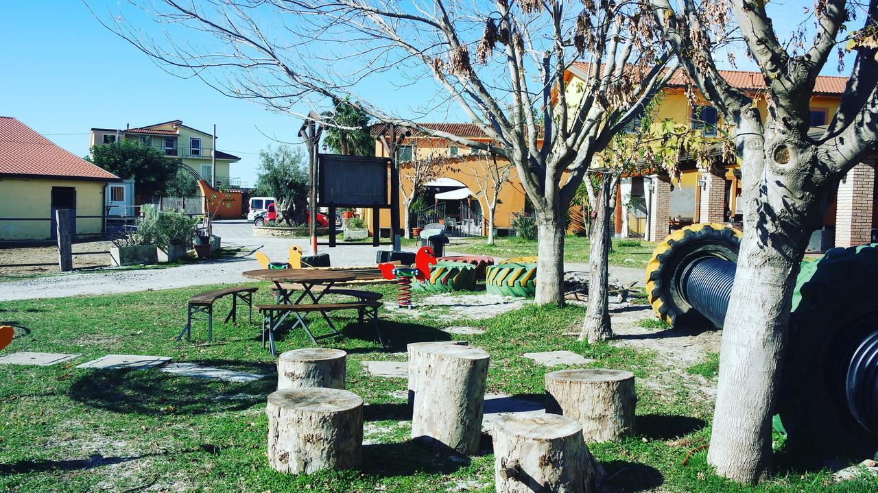 Agriturismo Masseria I Risi Guest House ซานเตอูเฟเมีย ลาเมเซีย ภายนอก รูปภาพ