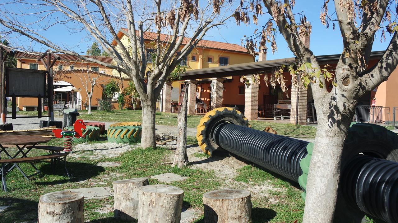 Agriturismo Masseria I Risi Guest House ซานเตอูเฟเมีย ลาเมเซีย ภายนอก รูปภาพ