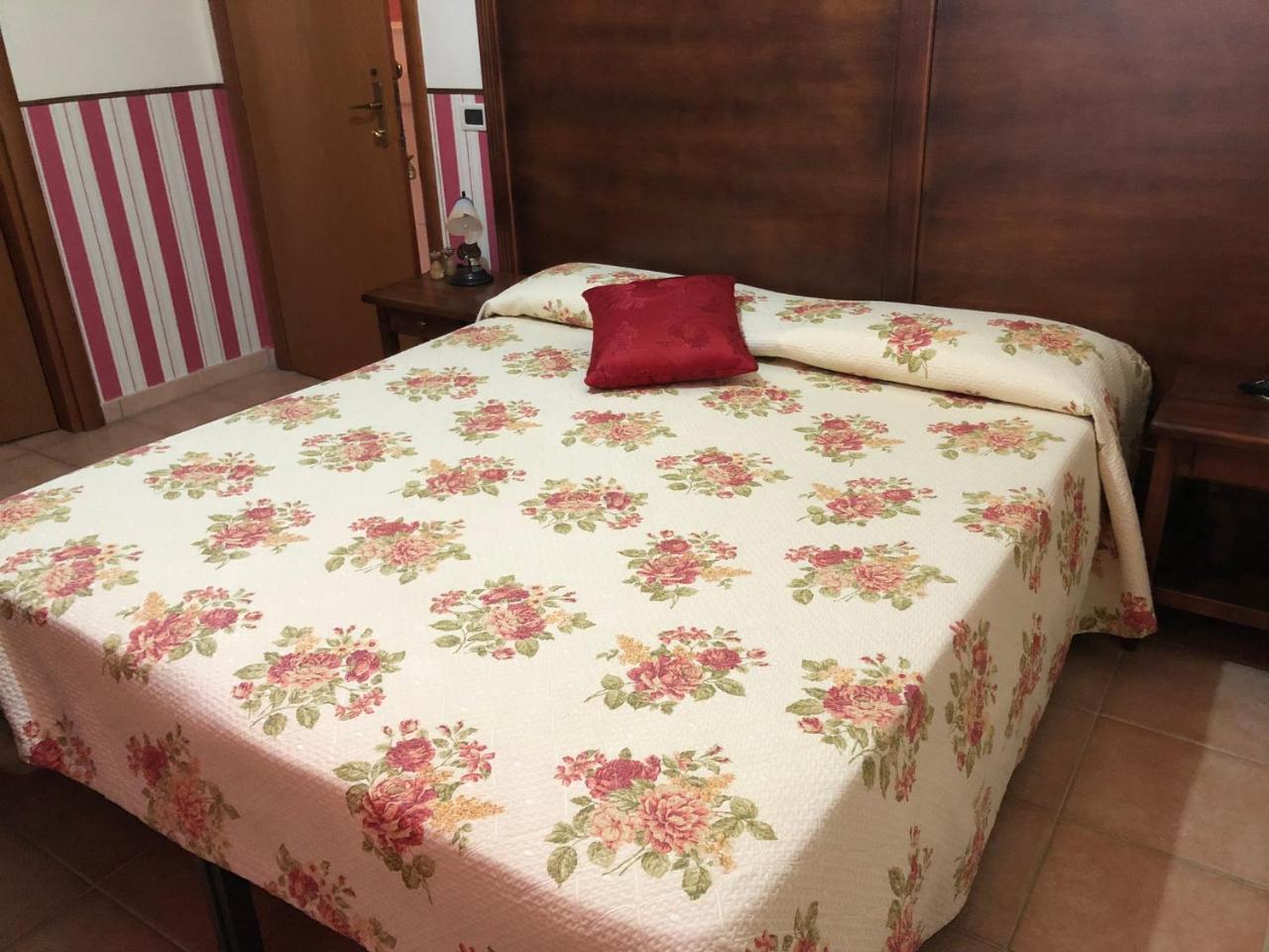 Agriturismo Masseria I Risi Guest House ซานเตอูเฟเมีย ลาเมเซีย ภายนอก รูปภาพ